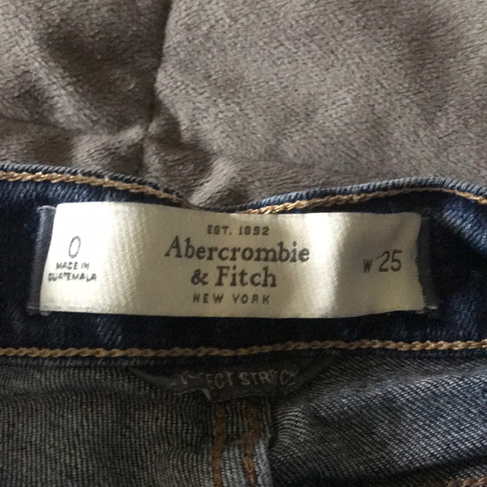 Shorts - Picture 2 of 3